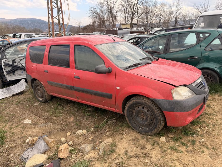 Dacia Logan 1.6 , Дачия Логан 1.6 На Части !!!