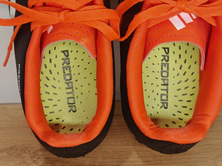 Ghete football Adidas Predator mar. 37 1/3