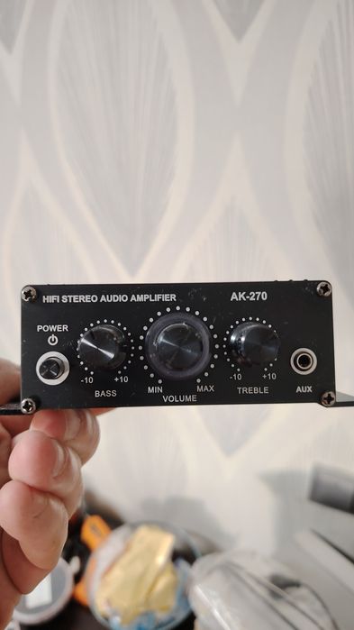 Колонки от центра