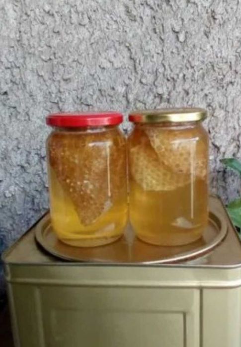Продавам натурален пчелен мед, восък, прополис и клеева тинктура