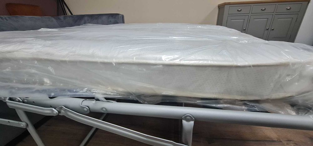 Сив диван от плат тройка с функция сън