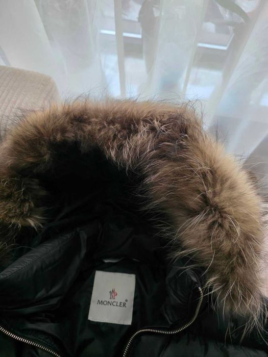 дамско яке Moncler с естествен пух от лисица