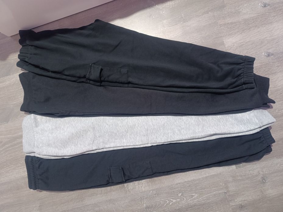 Спортни долнища за 10-11 г (146 размер)