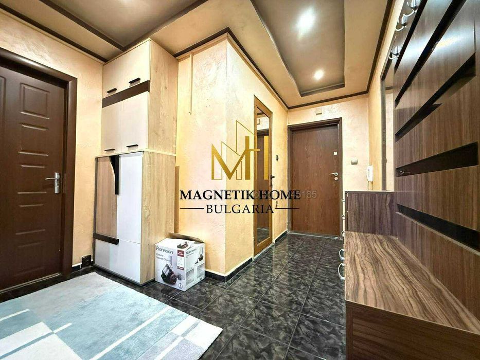 Магнетичен тристаен апартамент след основен ремонт до у-ще ”Петко Росен” в Зона А, ж.к. Меден Рудник