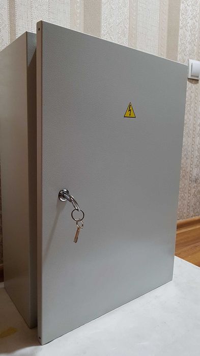 Универсальный металический электро шкаф   70 × 50 × 26 см.