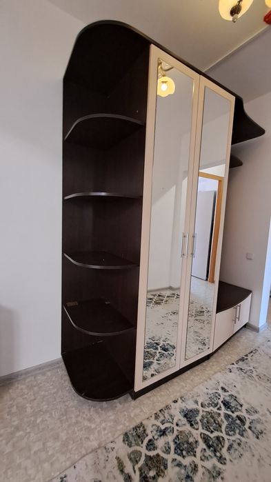 Шкаф для прихожей