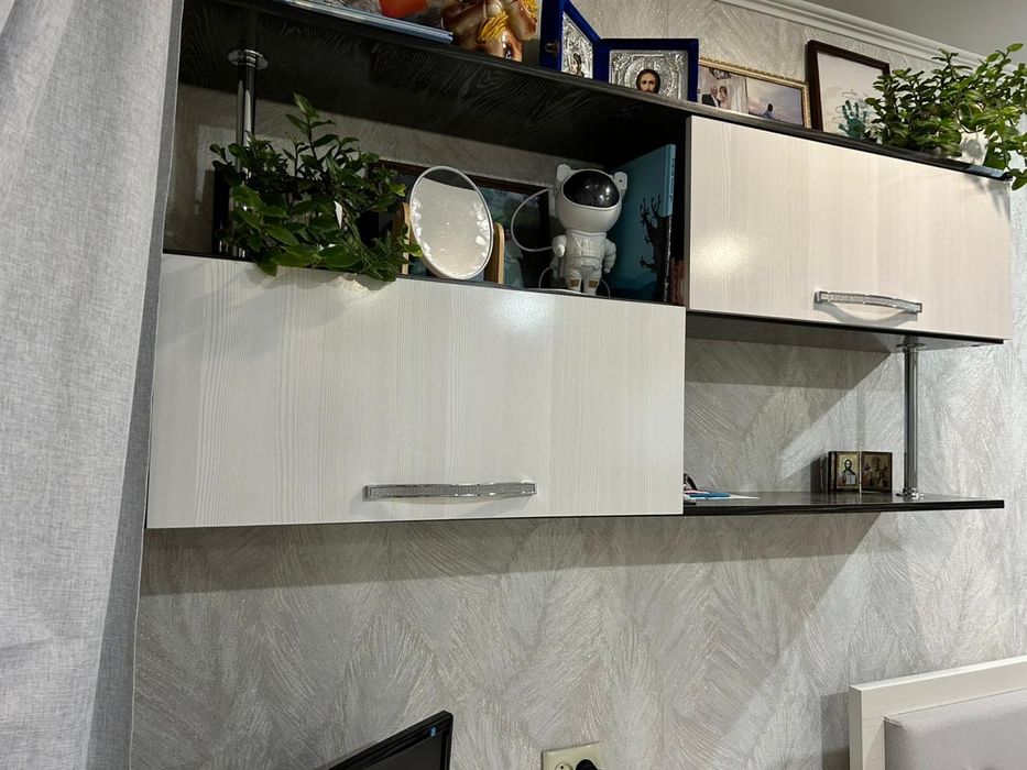 Продам компьютерный стол со шкафом