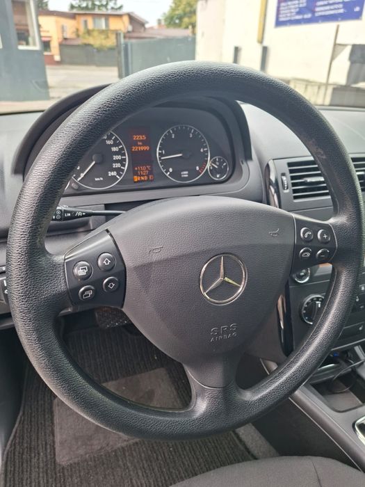 MERCEDES-BENZ A-Class 2009 — imagine 5
