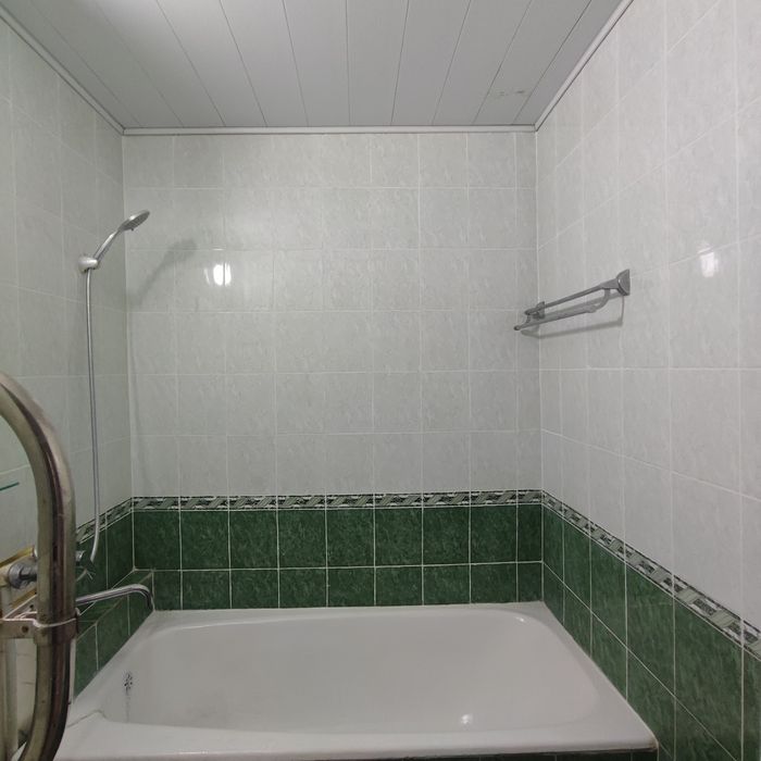 Сергели-5 2/1/9 Балкон 2*6 Срочна Сотаман.