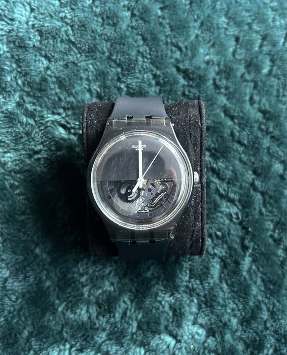 Swatch прозрачен часовник