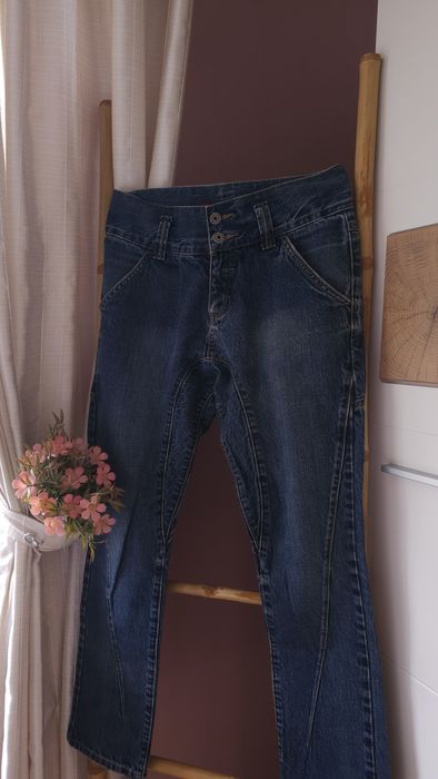 Дънки на марката Guess нови