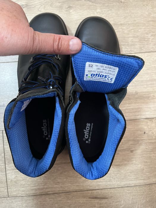 Bocanci Atlas 44 barbati cu bombeu