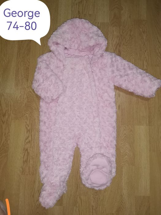 Vand hainute copii la pret mici