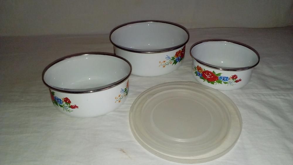 Контейнеры металлические.