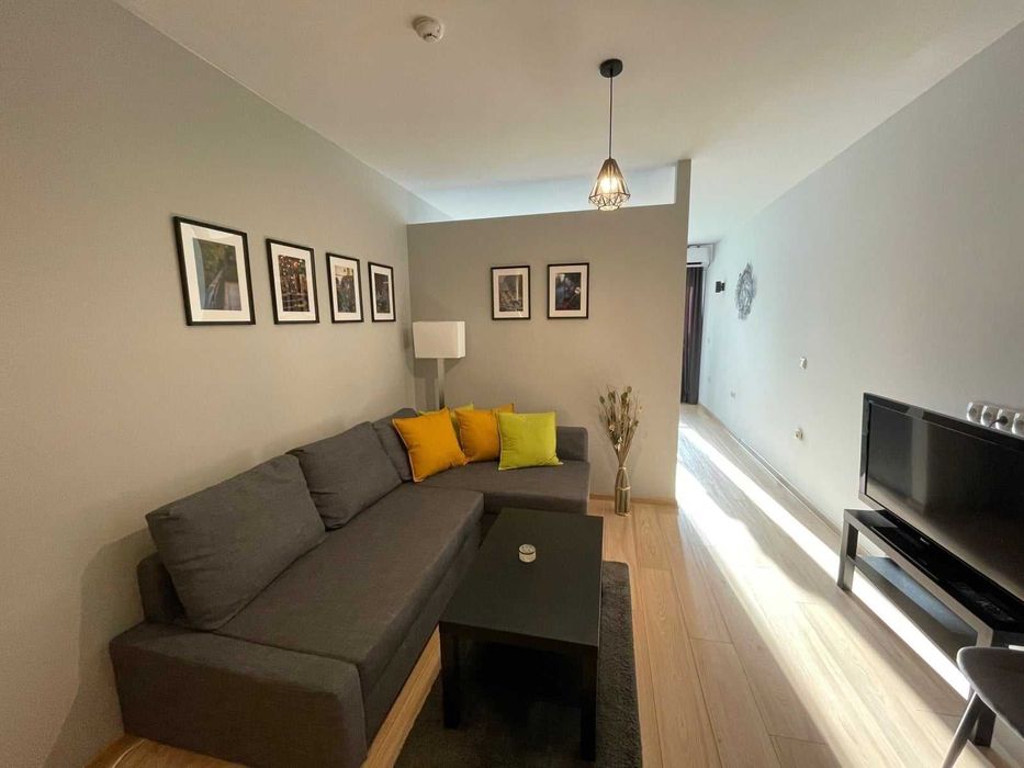 Дава се под наем Двустаен апартамент в София, Студентски град - 55 кв.м за 459 € - Снимка #1