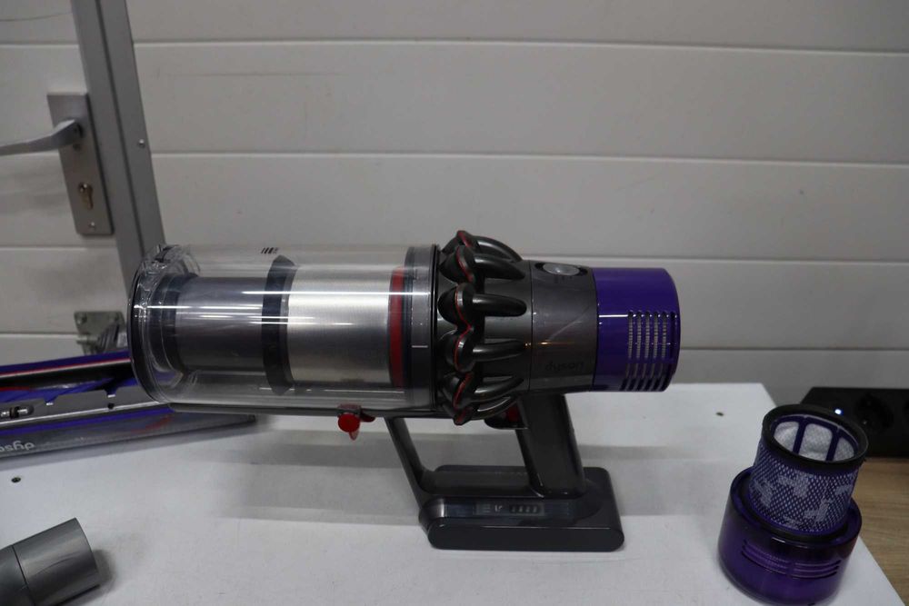 Вертикална прахосмукачка Dyson - V10 Absolute SV27, HEPA, сребриста