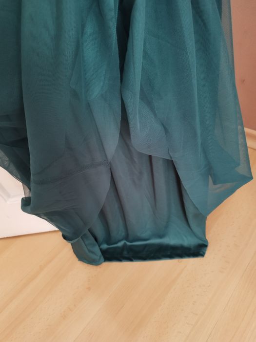 Къса официална рокля