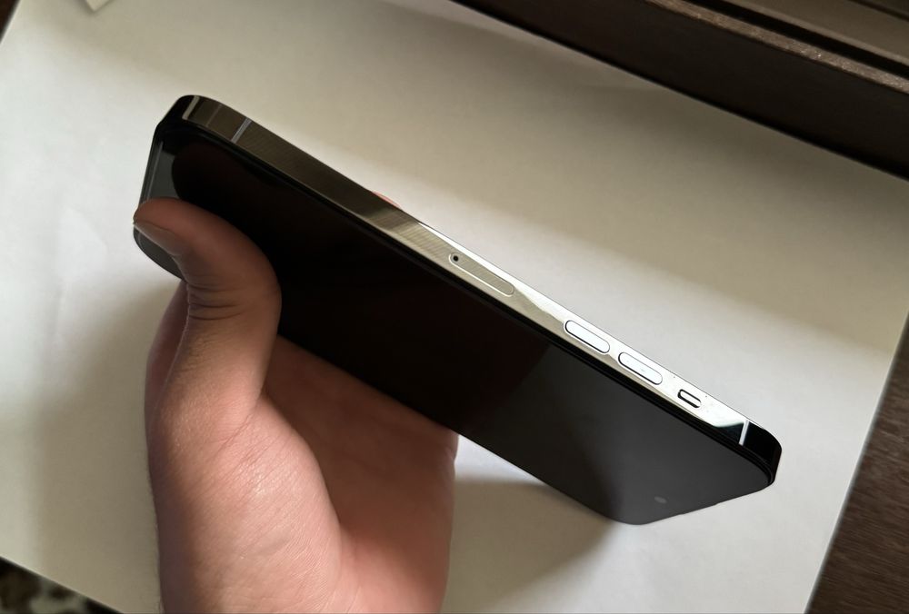 iPhone 14 pro max black