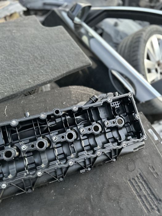 Капак клапани БМВ n57d30 bmw 5/6/7 series