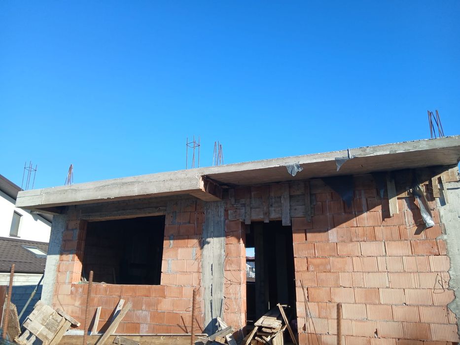 Execuțiam Construcții la cheie & Amenajări Piscine