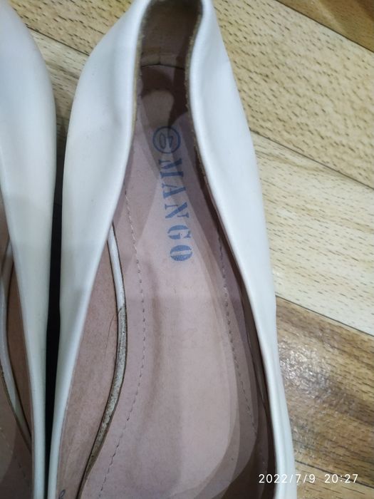 Женские туфли нарядные