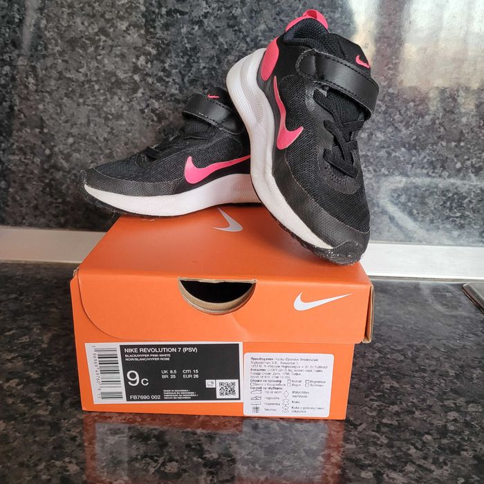 Детски маратонки Nike Revolution7 размер 26