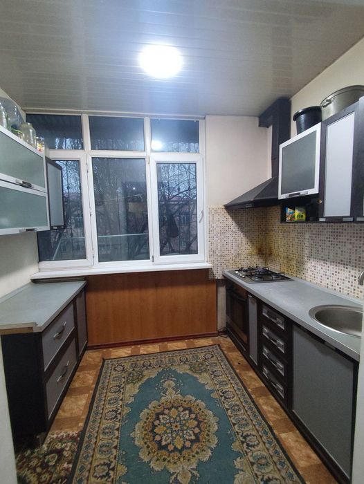 Кора-Камиш 2/1.  2/2/4. 2х6 балкон срочно Алмазарский район