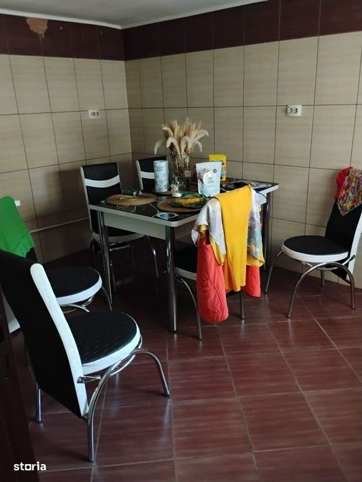 Casa de vânzare com. Florica