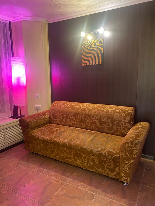 Продам диван б/у