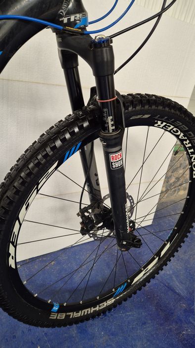 Trek Superfly 100

---

*Vând Trek Superfly 100 *Simplu și la obiect, Vasile. Copy-paste pe OLX:*

---

*Vâ