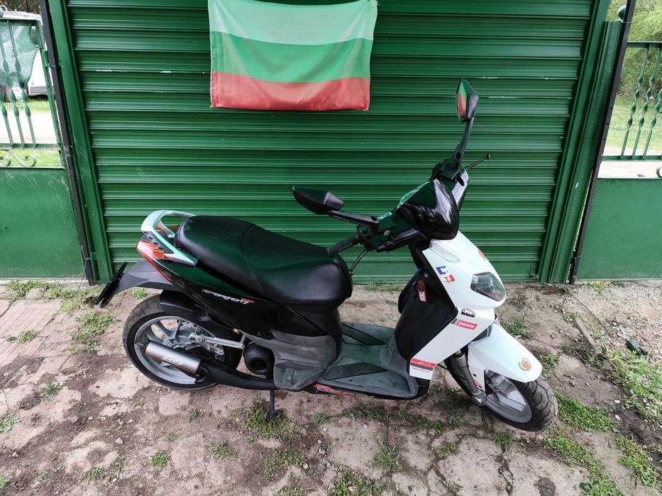 Априлия спортсити 50 Aprilia 50