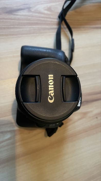 Canon EOS 200D с обектив 18-55mm