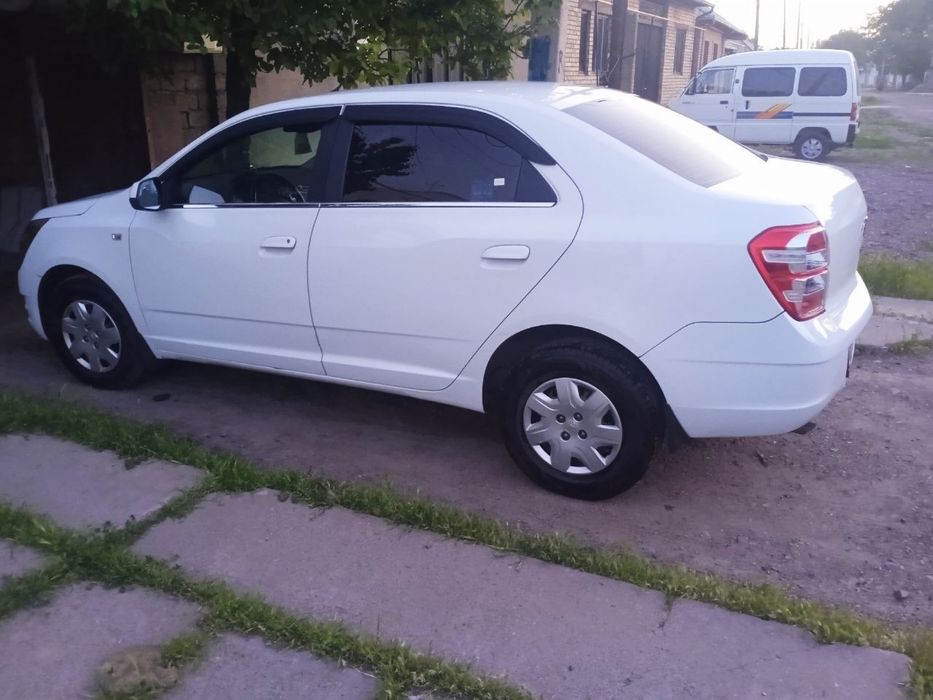 Chevrolet Cobalt sotiladi