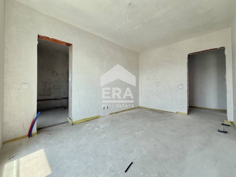 Панорамен тристаен апартамент с гледка към Витоша и града в кв. Красно