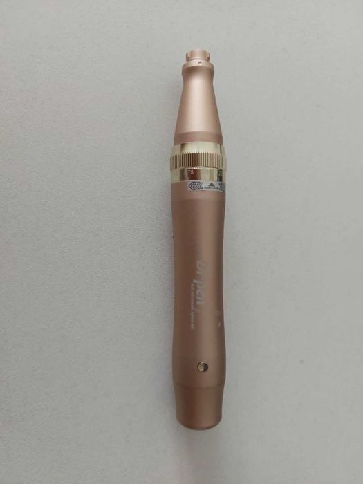 Дермапен за микронийдлинг, Dr. Pen M5