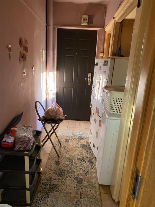 Apartament doua camere baie bucatarie