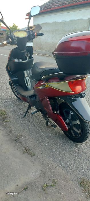 De vanzare scuter electric