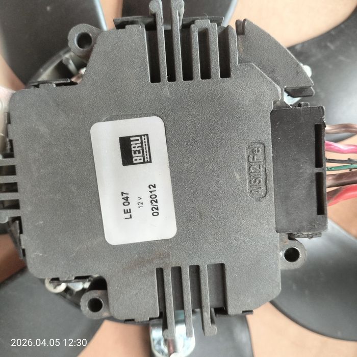 Радиатор, вентилятор на фольсваген  2 л