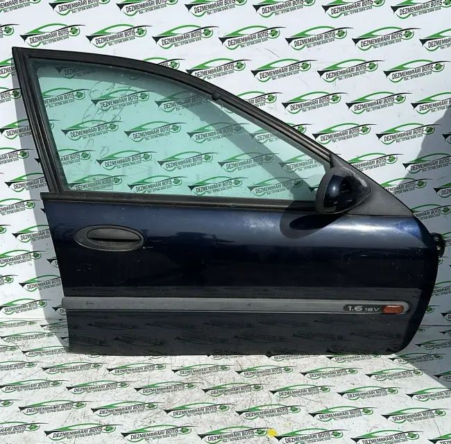 Usa / Portiera fata dreapta Renault Laguna 2000 1.6 MT (108 hp)
