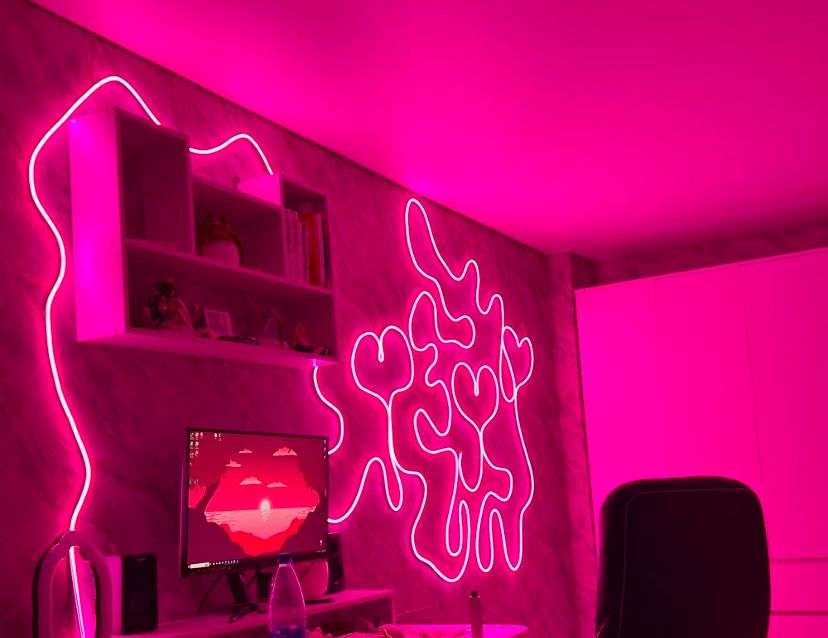 Продам неоновую ленту
