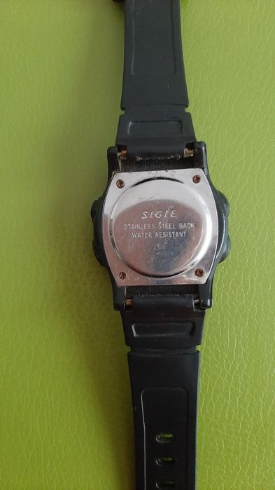 Стар спортен часовник ASAHI