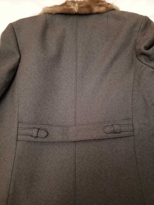 Пальто серое бельгийское размер 50