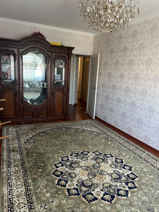 2 бөлмелі пәтер сатылады. Пәтердің орналасқан жері