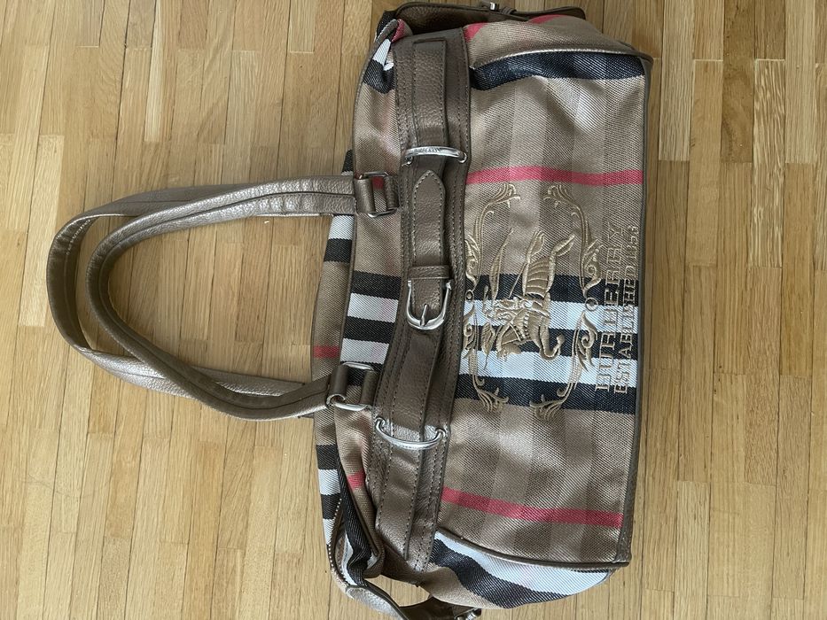 Geanata dama Burberry vintange