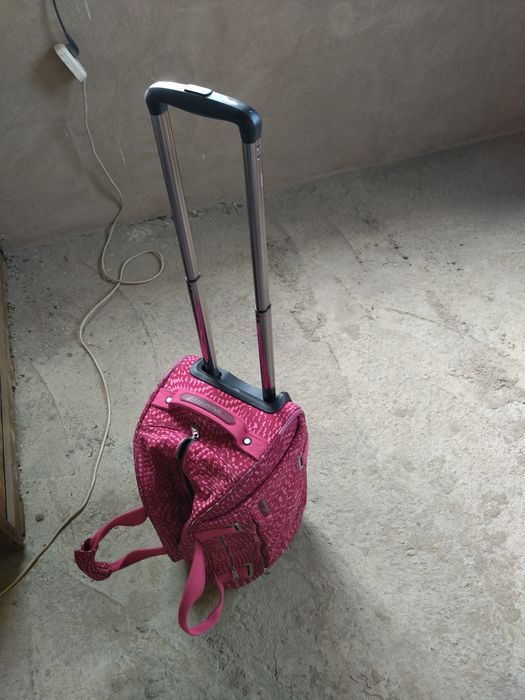 Дорожный чемодан