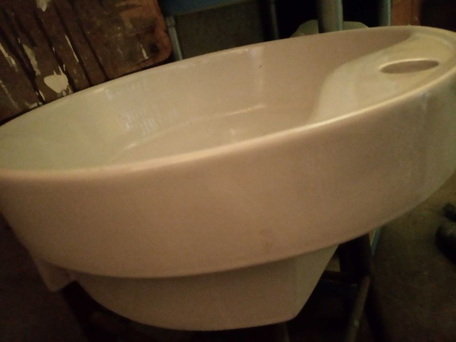 Мивка за шкаф за баня