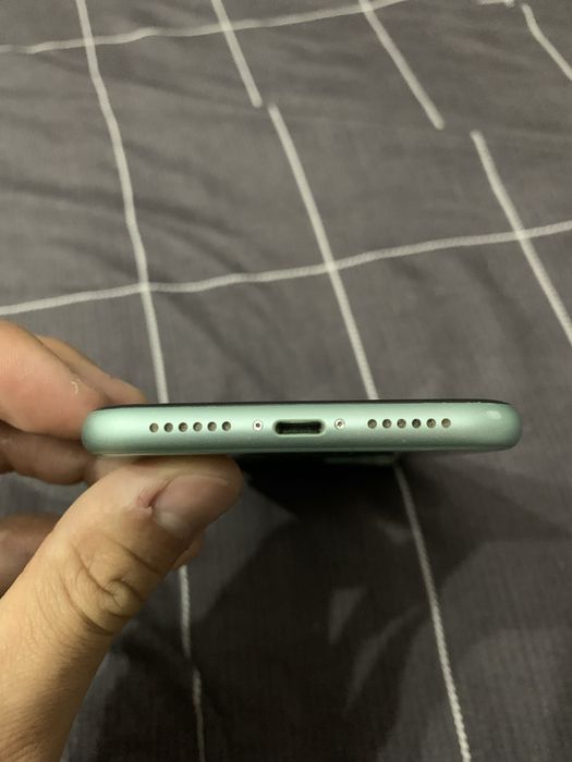 Продаю Iphone 11