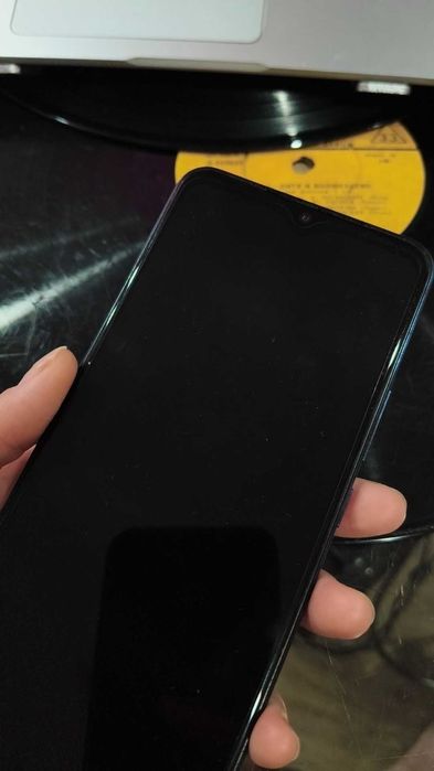 Продам телефон Vivo v 23e 8\128gb