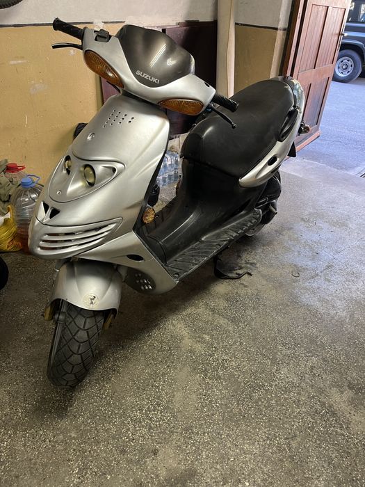 Скутер Suzuki AY50