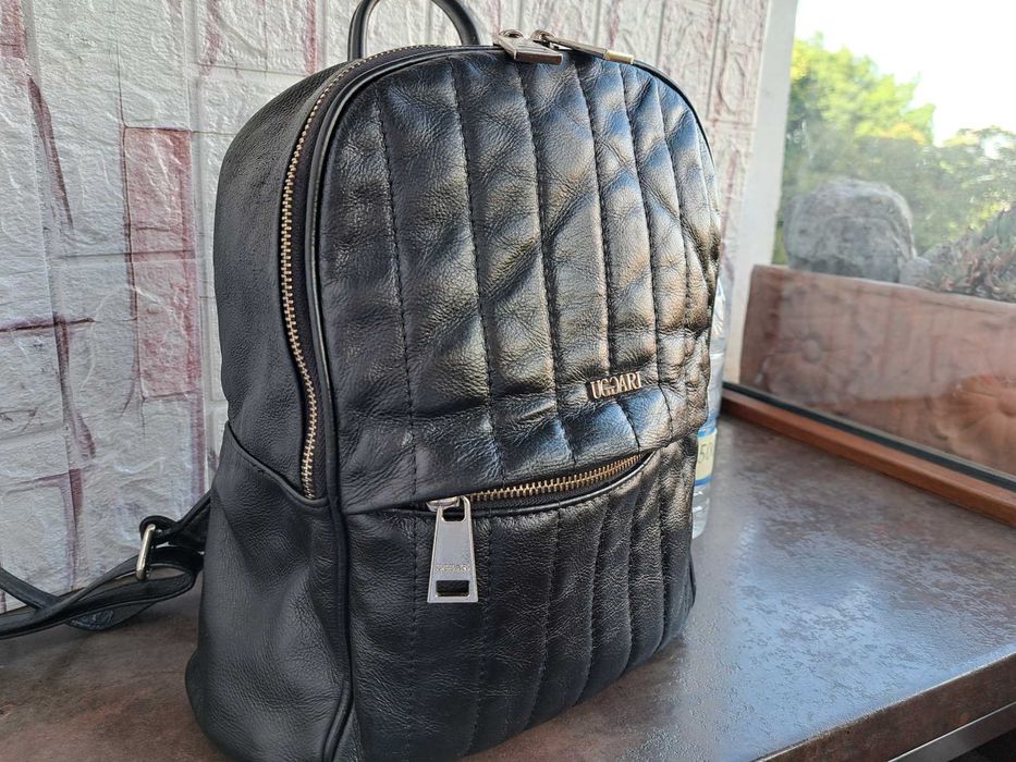 дамска раница,UGGARI  черна кожена чанта-естествена кожа